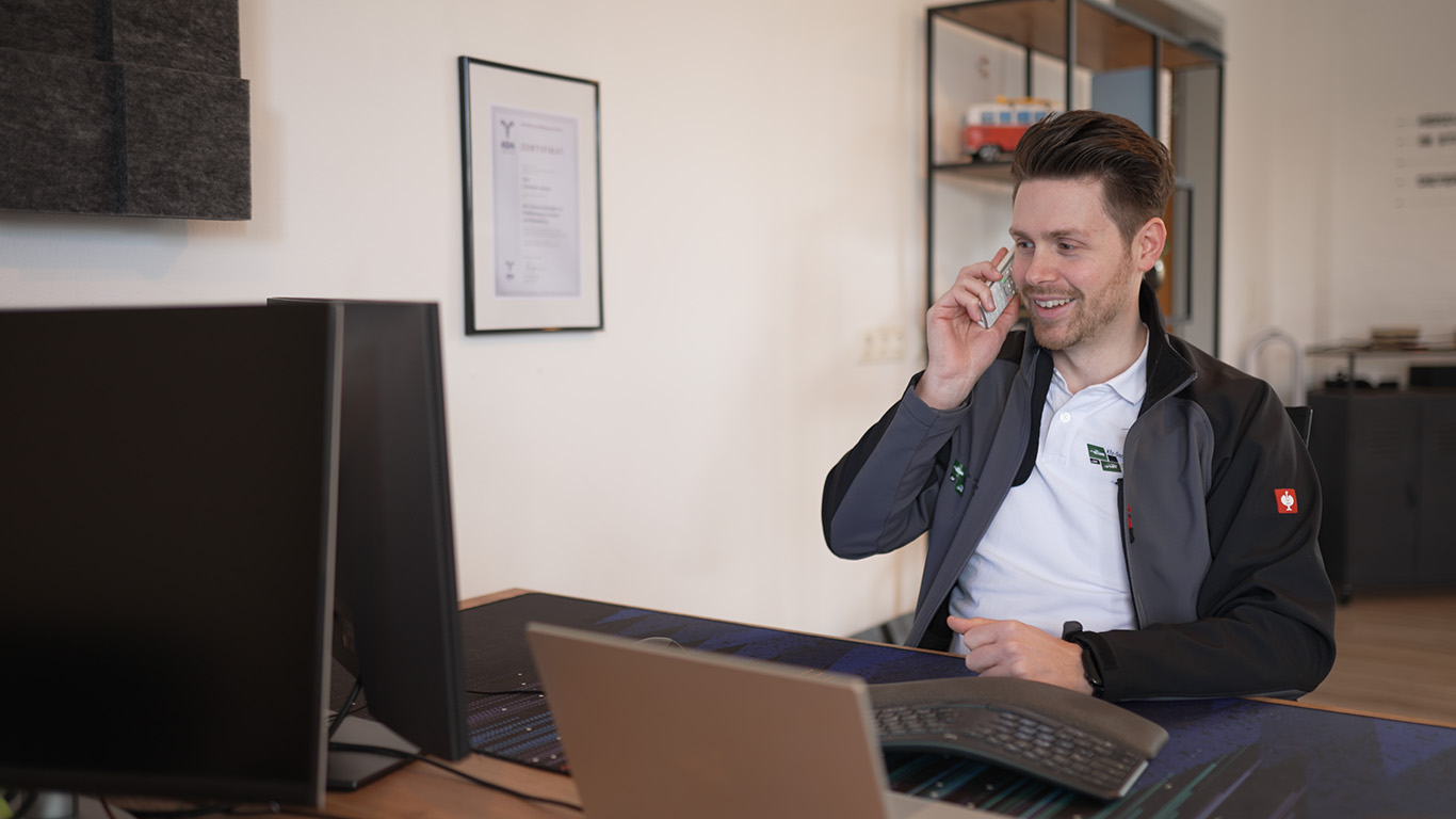 unfallschaden-gutachter-melden